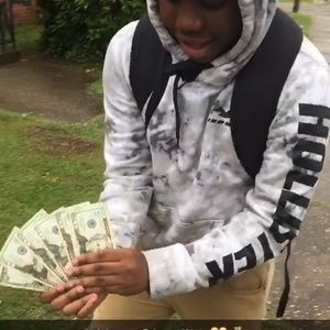 Meet your Posher, Nas